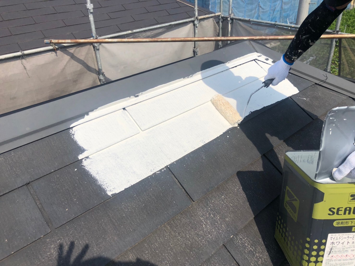屋根下塗り